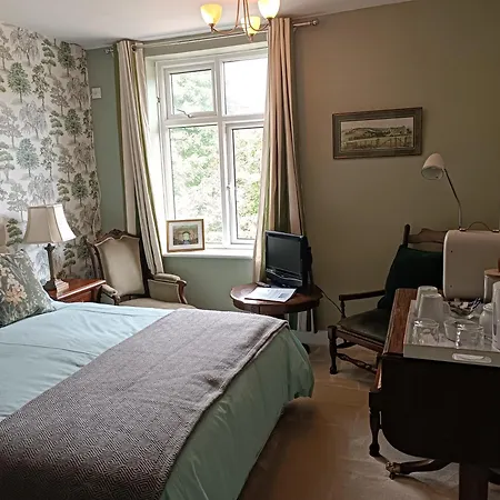 The Outlook بيت ضيافة سكرابورو