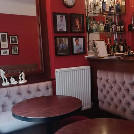 The Outlook Pensión 4*