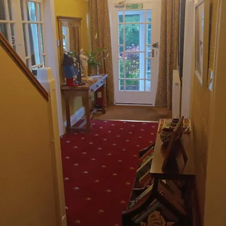 Pensión The Outlook