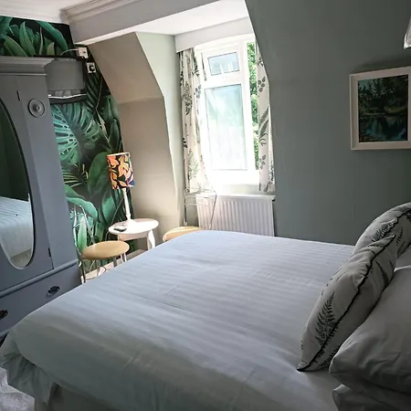 The Outlook Pensión 4*